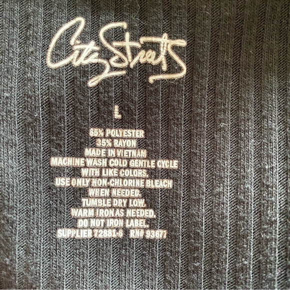 City Stars size large black cold shoulder top - Picture 3 of 4